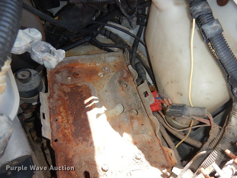 image for item DN1500 1993 Ford E350  shuttle bus