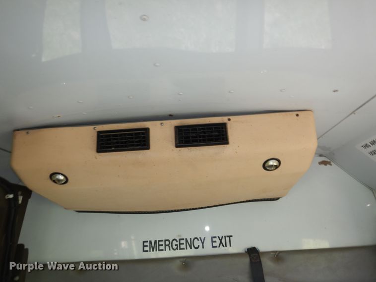 image for item DN1500 1993 Ford E350  shuttle bus