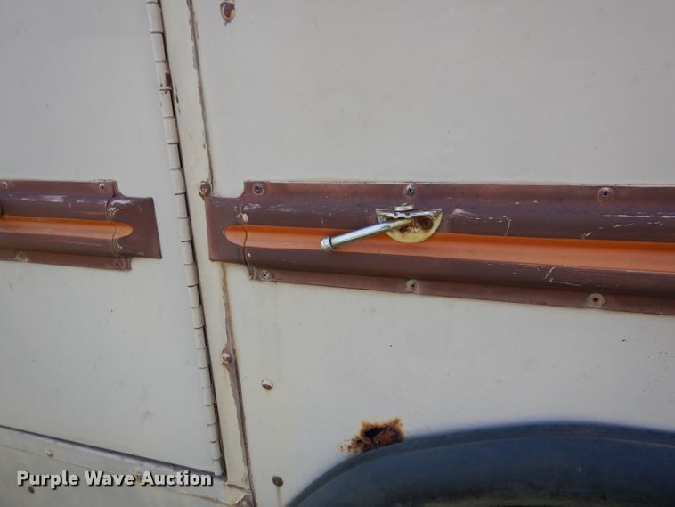 image for item DN1500 1993 Ford E350  shuttle bus