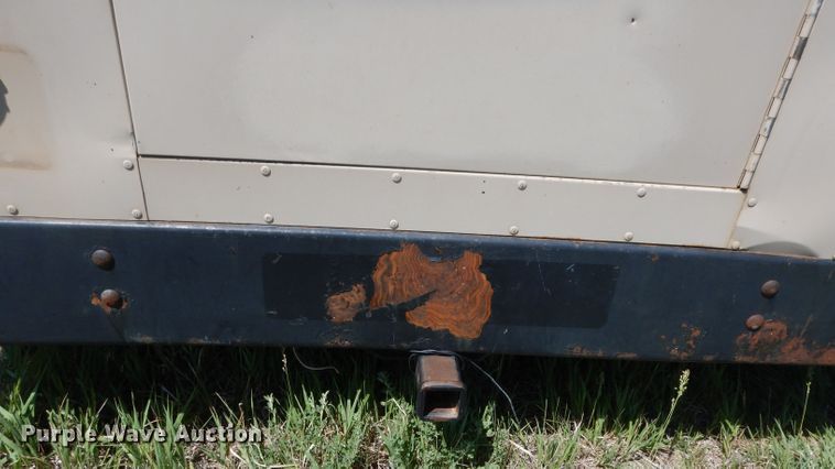 image for item DN1500 1993 Ford E350  shuttle bus