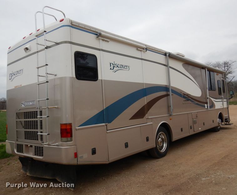 image for item DN1514 2000 Freightliner Fleetwood Discovery  RV