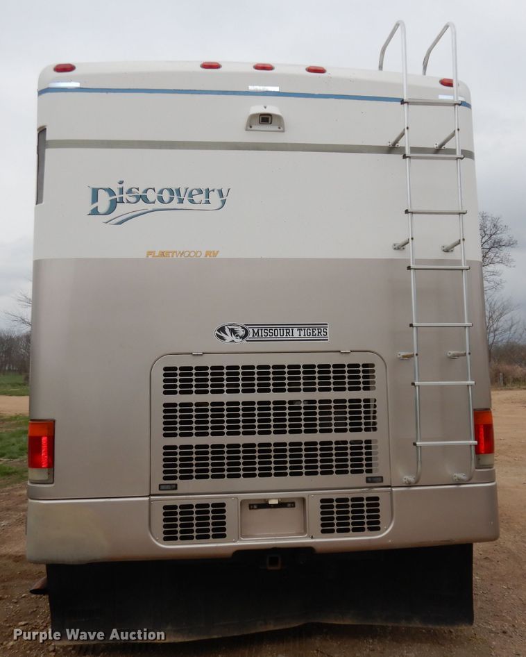 image for item DN1514 2000 Freightliner Fleetwood Discovery  RV