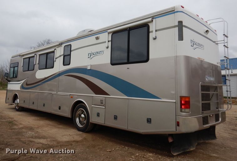 image for item DN1514 2000 Freightliner Fleetwood Discovery  RV