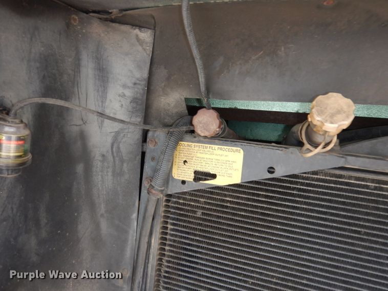 image for item DN1514 2000 Freightliner Fleetwood Discovery  RV