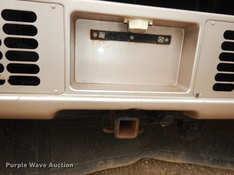 image for item DN1514 2000 Freightliner Fleetwood Discovery  RV