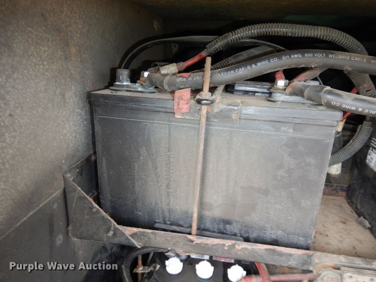 image for item DN1514 2000 Freightliner Fleetwood Discovery  RV