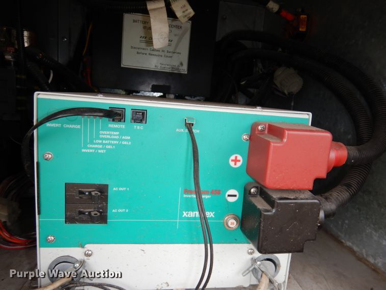 image for item DN1514 2000 Freightliner Fleetwood Discovery  RV