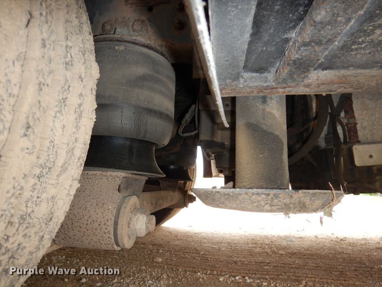 image for item DN1514 2000 Freightliner Fleetwood Discovery  RV