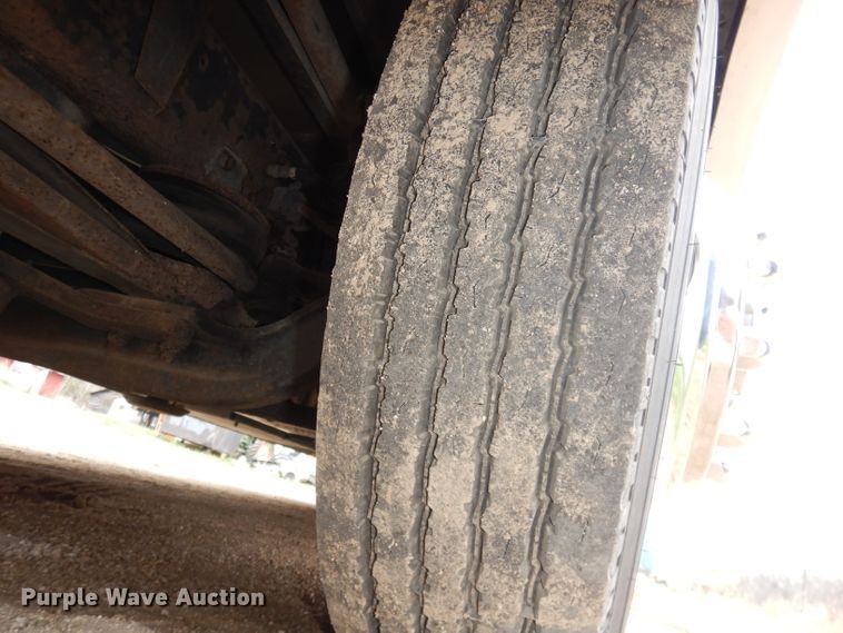 image for item DN1514 2000 Freightliner Fleetwood Discovery  RV