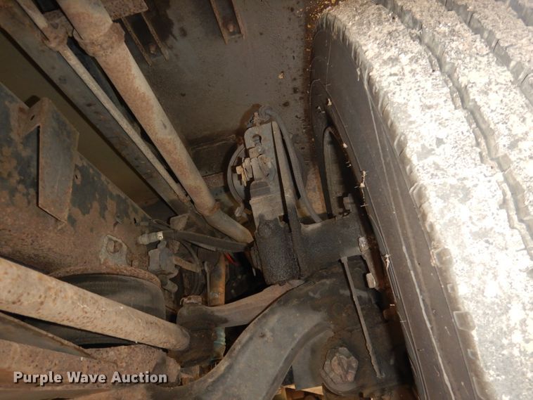 image for item DN1514 2000 Freightliner Fleetwood Discovery  RV