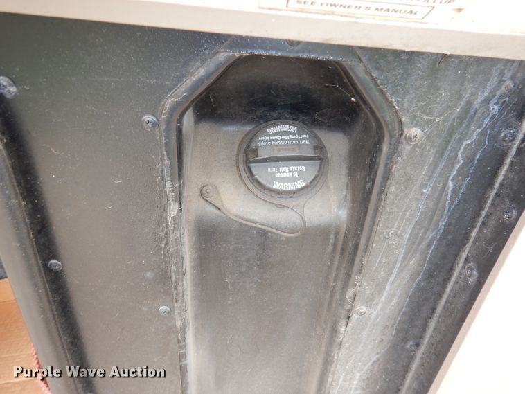 image for item DN1514 2000 Freightliner Fleetwood Discovery  RV