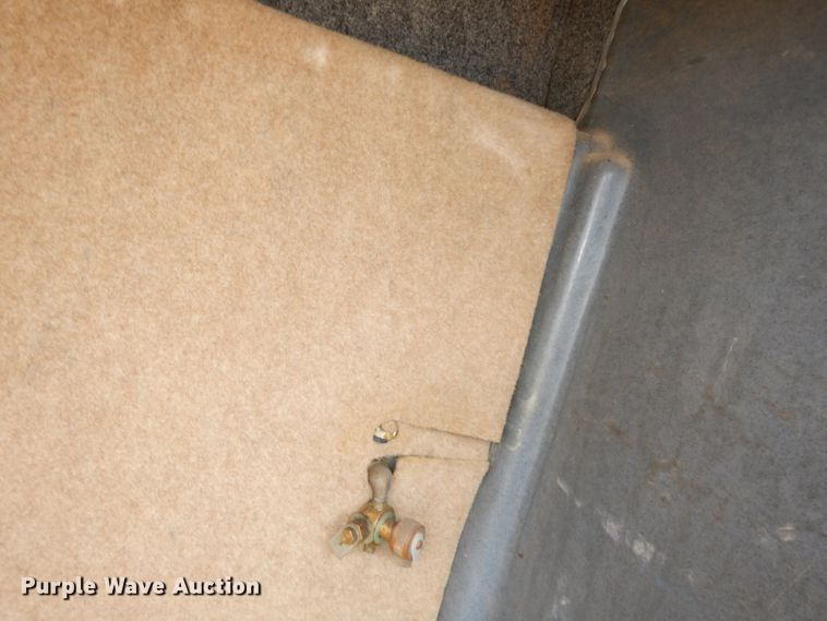 image for item DN1514 2000 Freightliner Fleetwood Discovery  RV