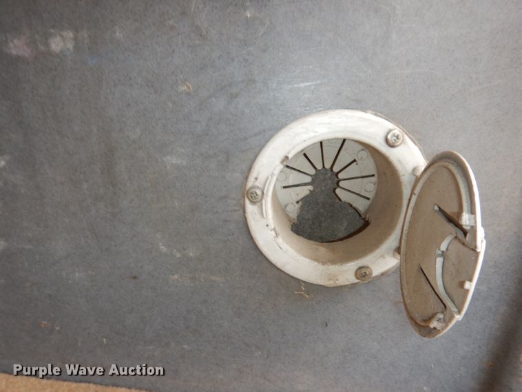 image for item DN1514 2000 Freightliner Fleetwood Discovery  RV