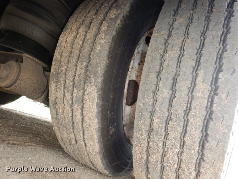 image for item DN1514 2000 Freightliner Fleetwood Discovery  RV