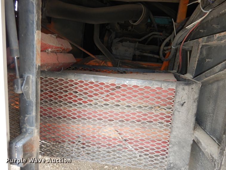 image for item DN1514 2000 Freightliner Fleetwood Discovery  RV