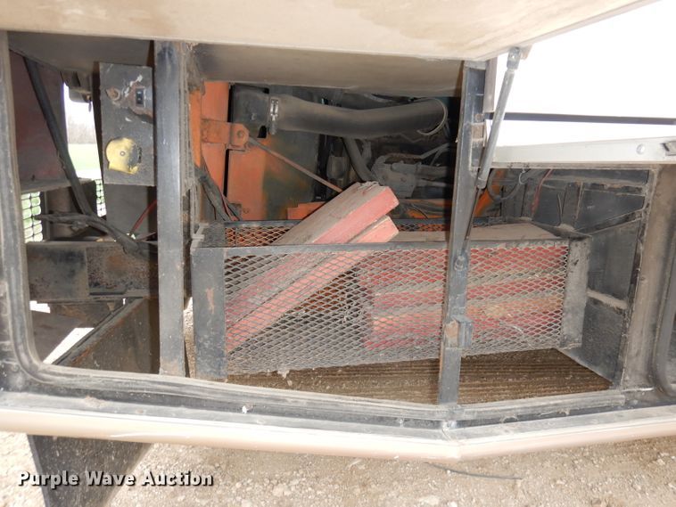 image for item DN1514 2000 Freightliner Fleetwood Discovery  RV