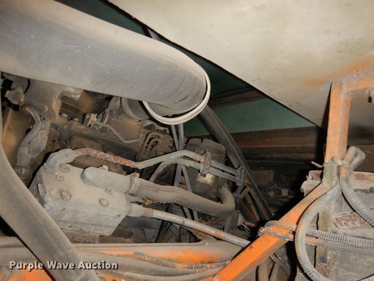 image for item DN1514 2000 Freightliner Fleetwood Discovery  RV