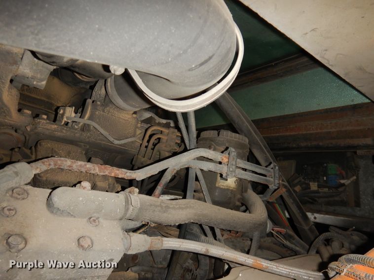 image for item DN1514 2000 Freightliner Fleetwood Discovery  RV