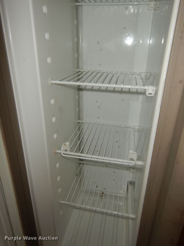 image for item DN1514 2000 Freightliner Fleetwood Discovery  RV