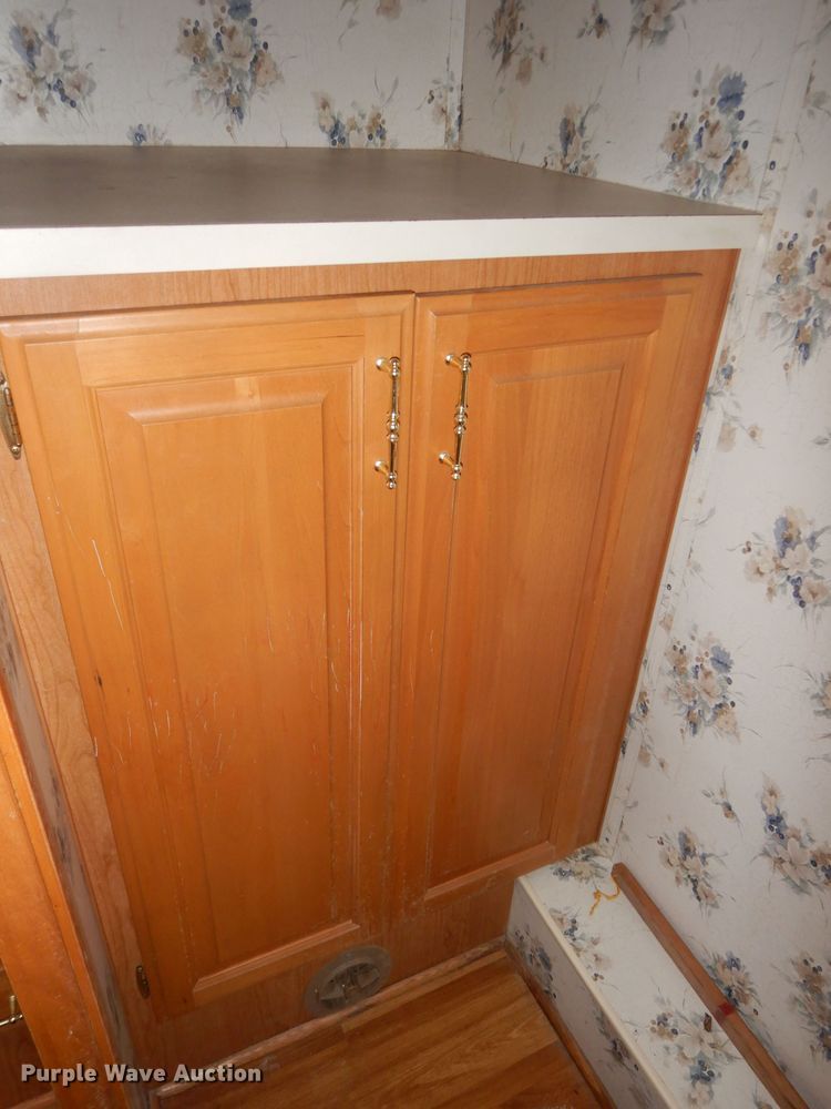 image for item DN1514 2000 Freightliner Fleetwood Discovery  RV