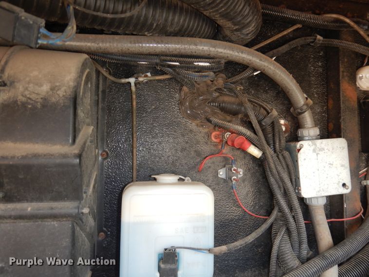 image for item DN1514 2000 Freightliner Fleetwood Discovery  RV