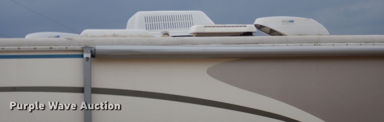 image for item DN1514 2000 Freightliner Fleetwood Discovery  RV