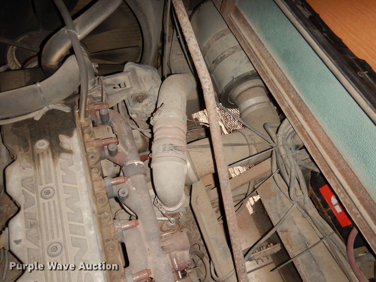 image for item DN1514 2000 Freightliner Fleetwood Discovery  RV