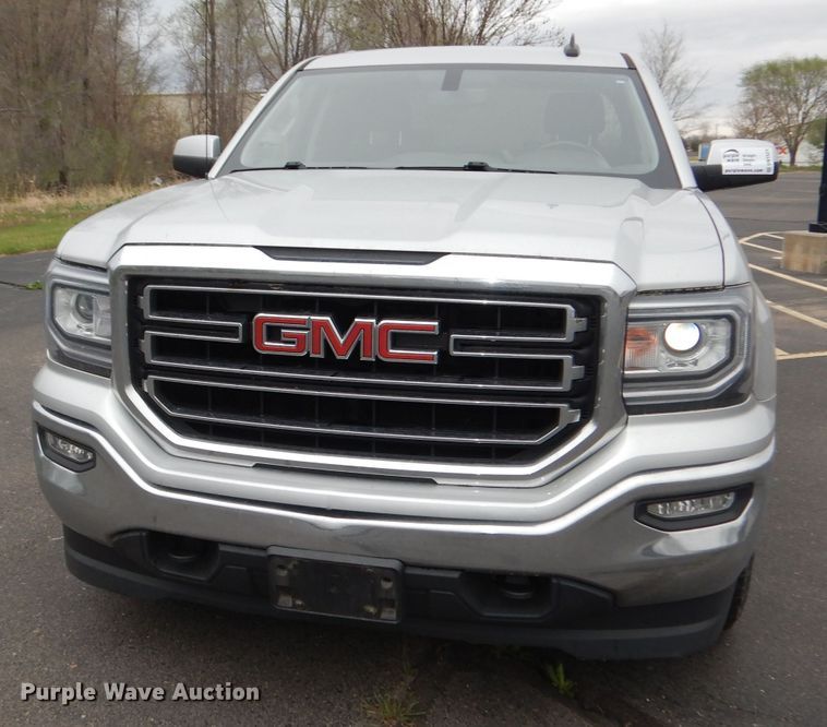 image for item DN1521 2017 GMC Sierra 1500  Crew Cab pickup truck