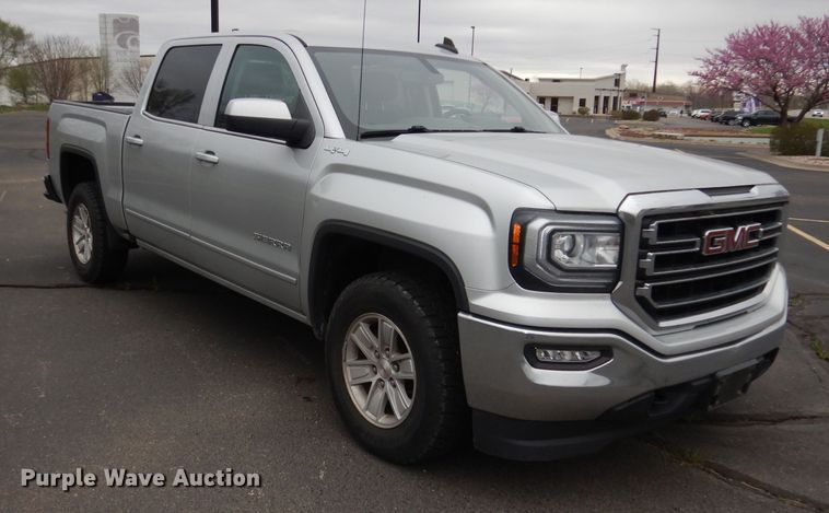 image for item DN1521 2017 GMC Sierra 1500  Crew Cab pickup truck