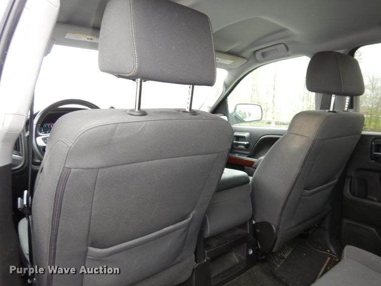 image for item DN1521 2017 GMC Sierra 1500  Crew Cab pickup truck