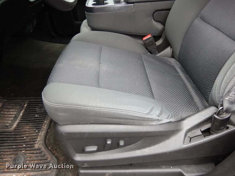 image for item DN1521 2017 GMC Sierra 1500  Crew Cab pickup truck