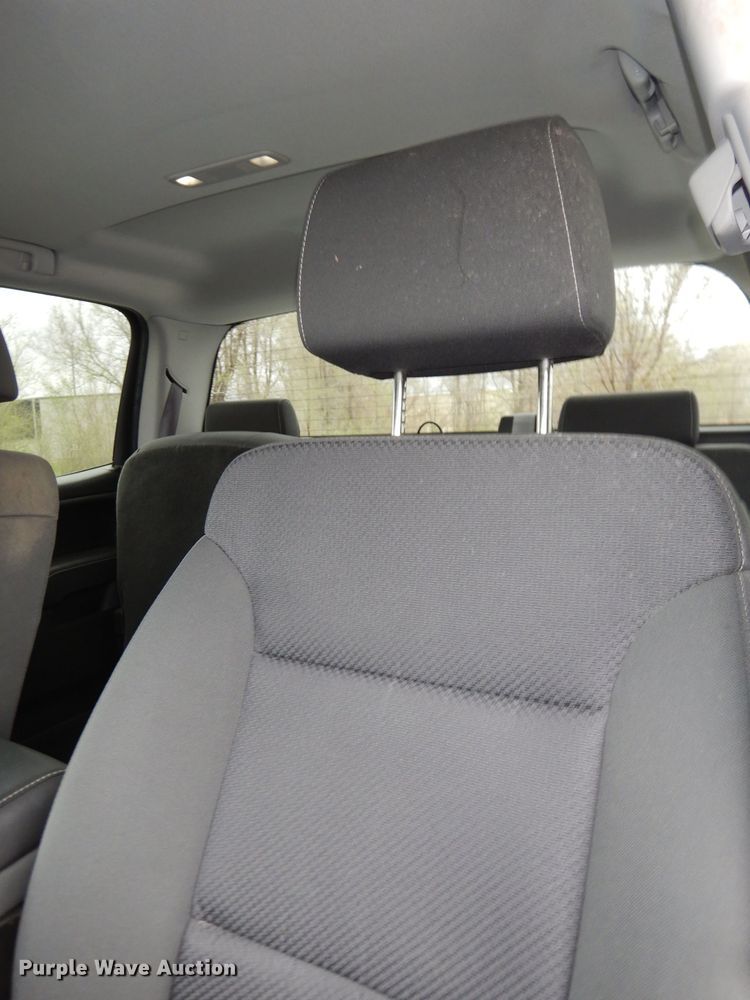 image for item DN1521 2017 GMC Sierra 1500  Crew Cab pickup truck