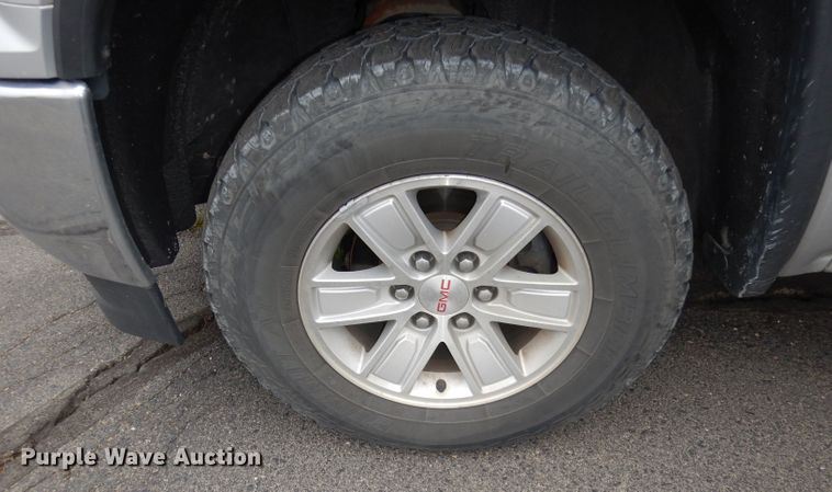 image for item DN1521 2017 GMC Sierra 1500  Crew Cab pickup truck