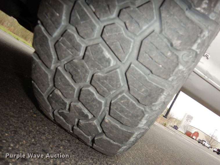 image for item DN1521 2017 GMC Sierra 1500  Crew Cab pickup truck