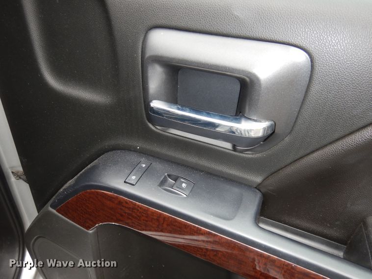 image for item DN1521 2017 GMC Sierra 1500  Crew Cab pickup truck