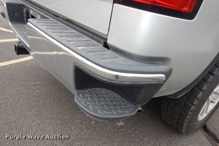 image for item DN1521 2017 GMC Sierra 1500  Crew Cab pickup truck