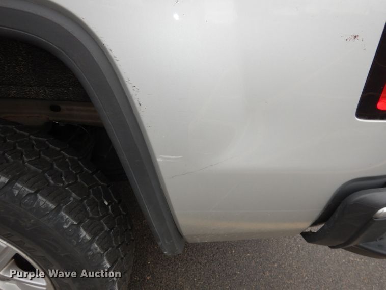 image for item DN1521 2017 GMC Sierra 1500  Crew Cab pickup truck