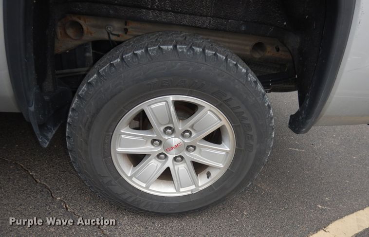 image for item DN1521 2017 GMC Sierra 1500  Crew Cab pickup truck