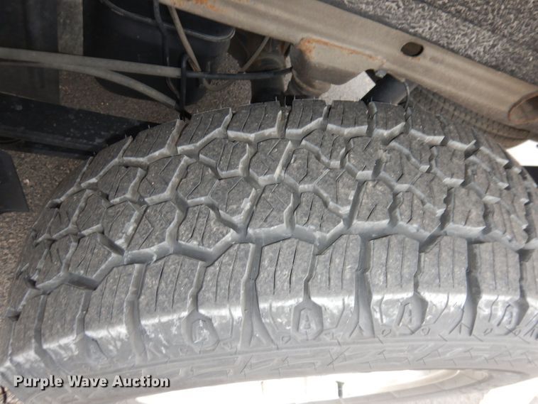 image for item DN1521 2017 GMC Sierra 1500  Crew Cab pickup truck