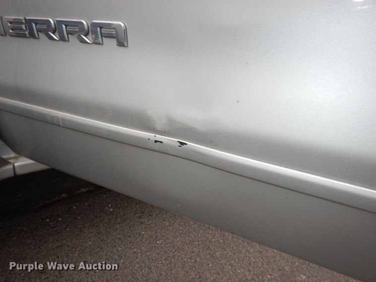 image for item DN1521 2017 GMC Sierra 1500  Crew Cab pickup truck