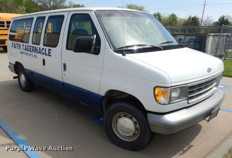 image for item DN1543 1996 Ford Club Wagon  van