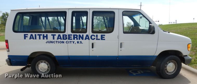 image for item DN1543 1996 Ford Club Wagon  van