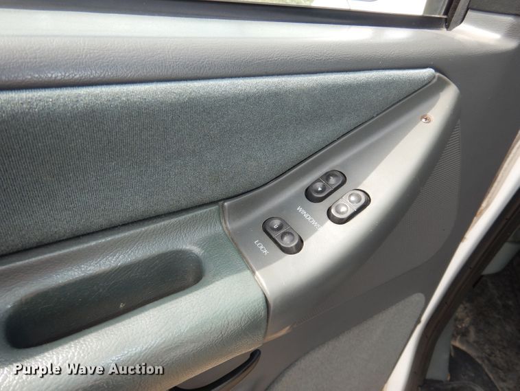 image for item DN1543 1996 Ford Club Wagon  van