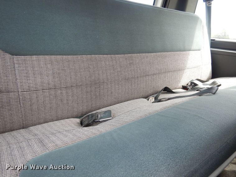 image for item DN1543 1996 Ford Club Wagon  van