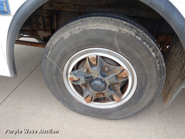 image for item DN1544 1993 International Genesis  school bus