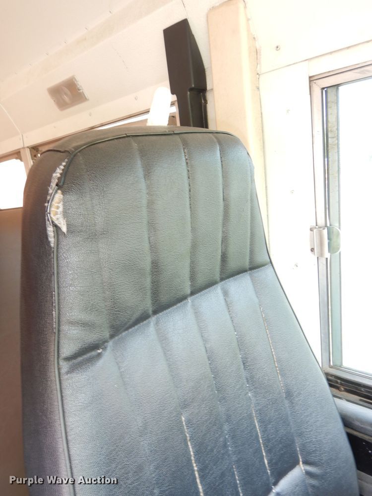 image for item DN1544 1993 International Genesis  school bus