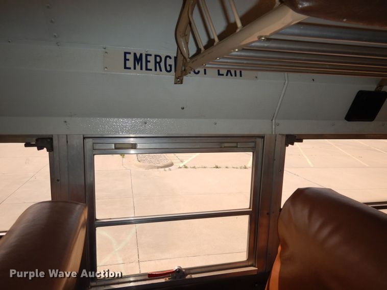 image for item DN1544 1993 International Genesis  school bus