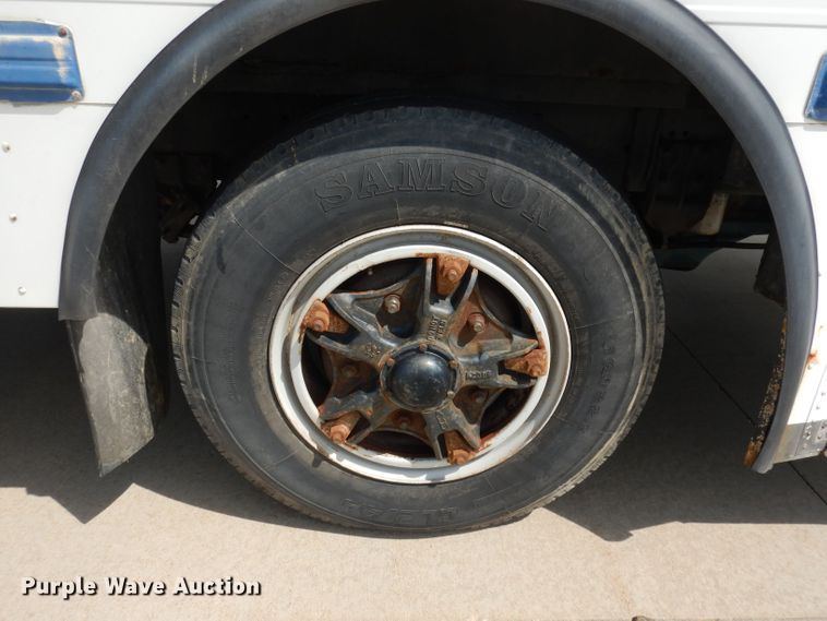 image for item DN1544 1993 International Genesis  school bus