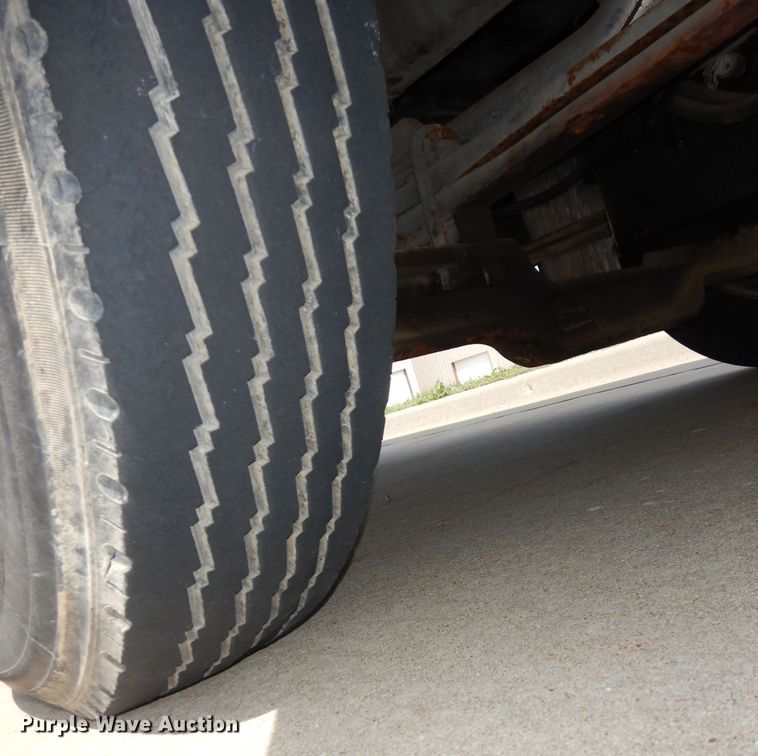 image for item DN1544 1993 International Genesis  school bus