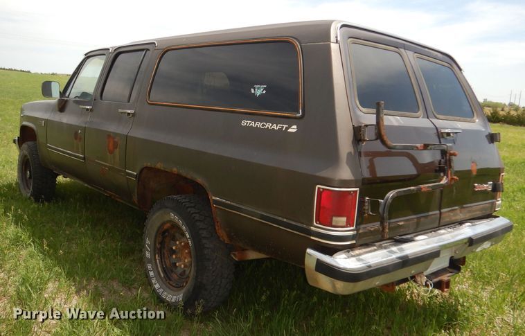 image for item DN1551 1986 GMC Suburban 2500  SUV